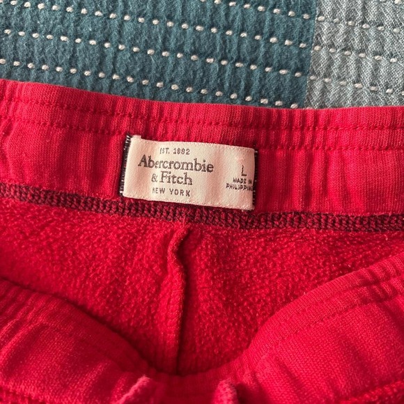 Vintage Y2K Abercrombie & Fitch red terry cloth gym shorts - Picture 2 of 2